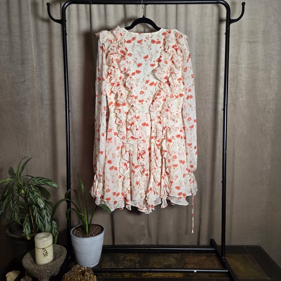 Floral Ruffle V-Neck Blouse - Picture 5 of 5